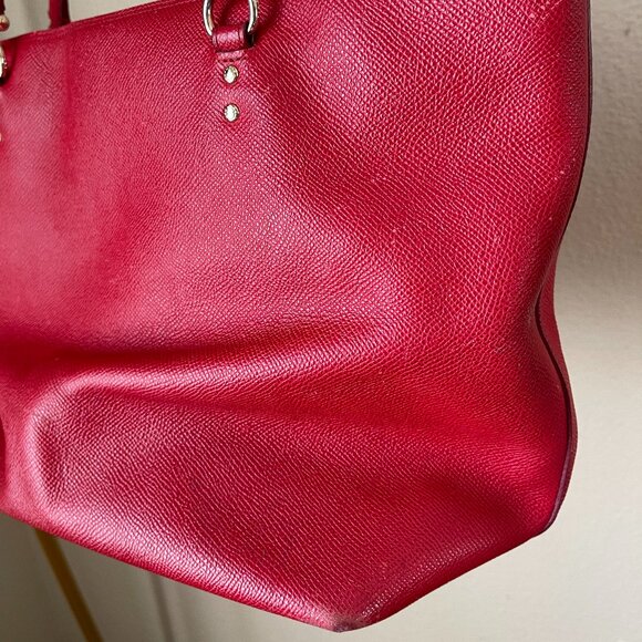 Authentic Coach Red Leather Bag Everyday Chic with Gold Hardware - Picture 9 of 12